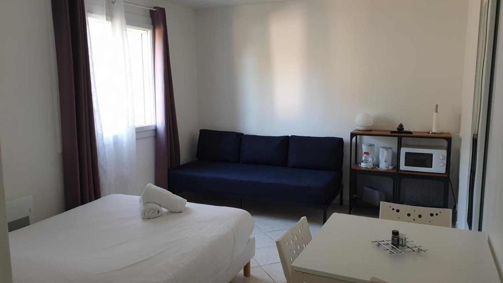 La Campagne à 5 Minutes De Tours. Appartement Fondettes