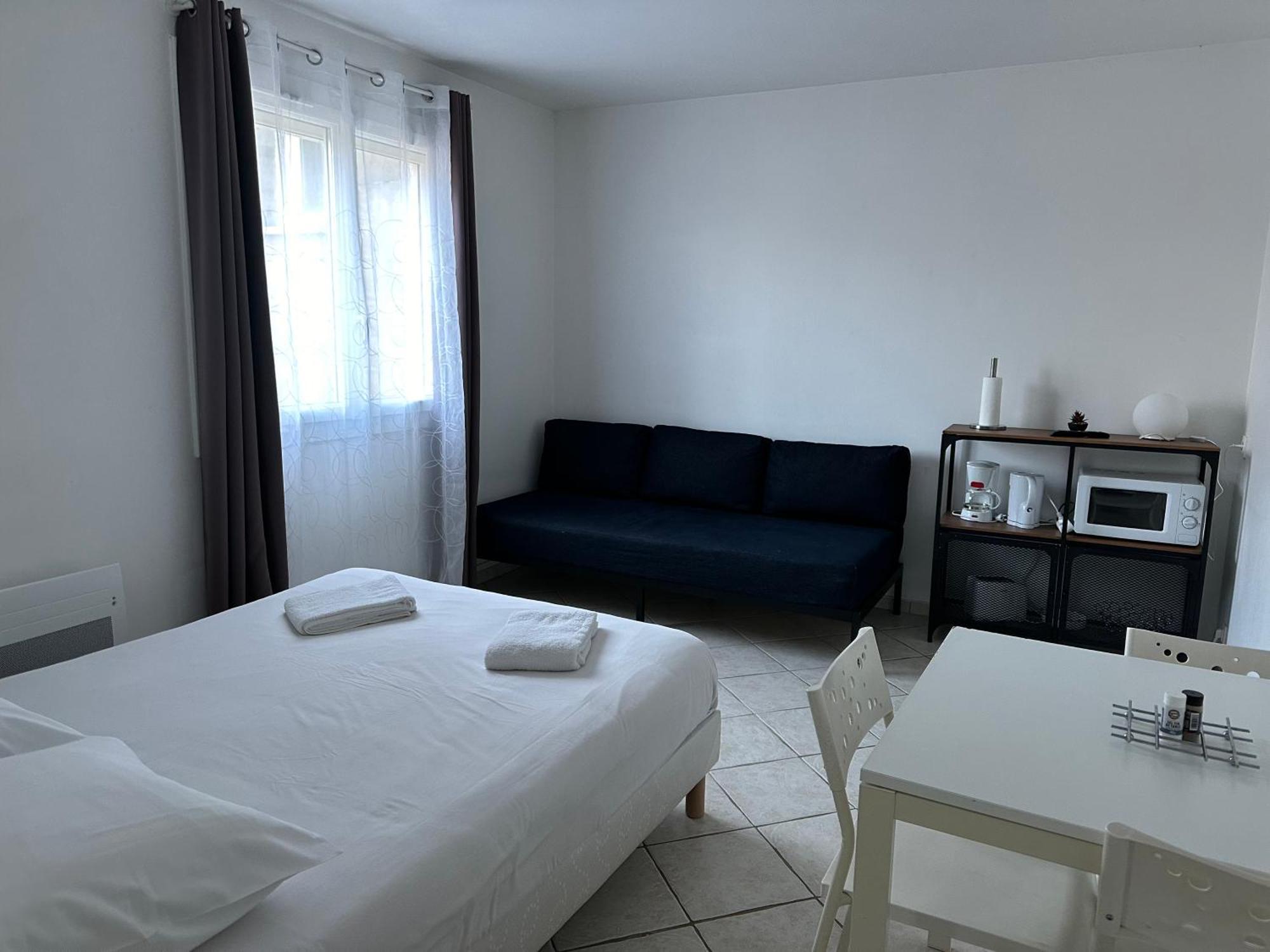 La Campagne à 5 Minutes De Tours. Appartement Fondettes